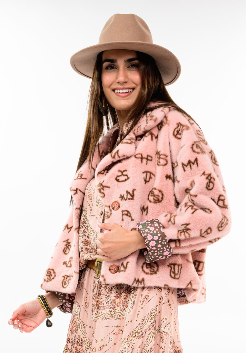 Ivy Jane - Branded Fur Jacket - Blush