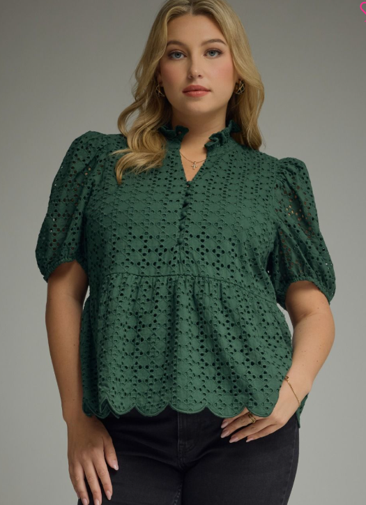 Entro Plus - Green Eyelet Top