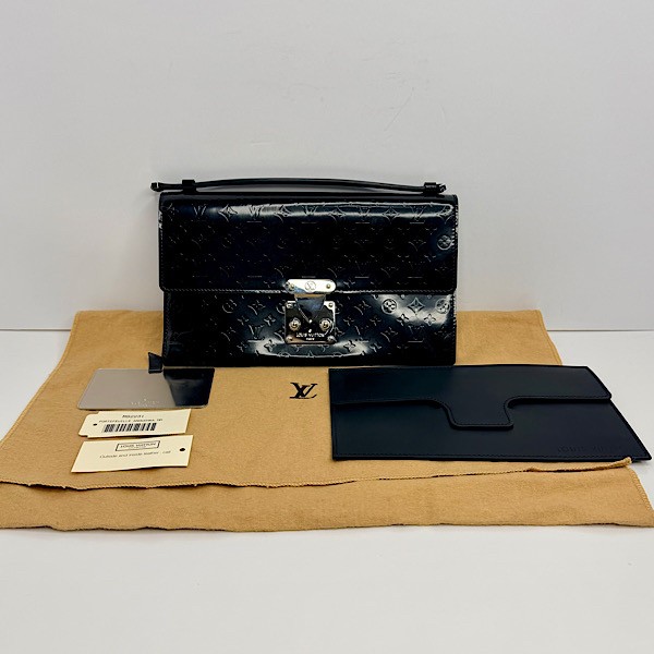Louis Vuitton ‘Portefeuille Anouchka’ Monogram Glacé MM