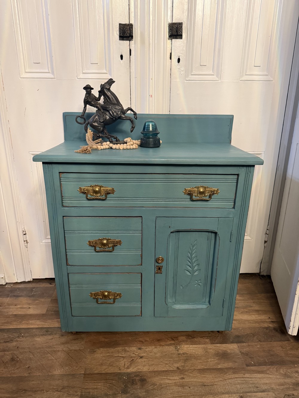 Washstand / Buffet Kitchen Scale