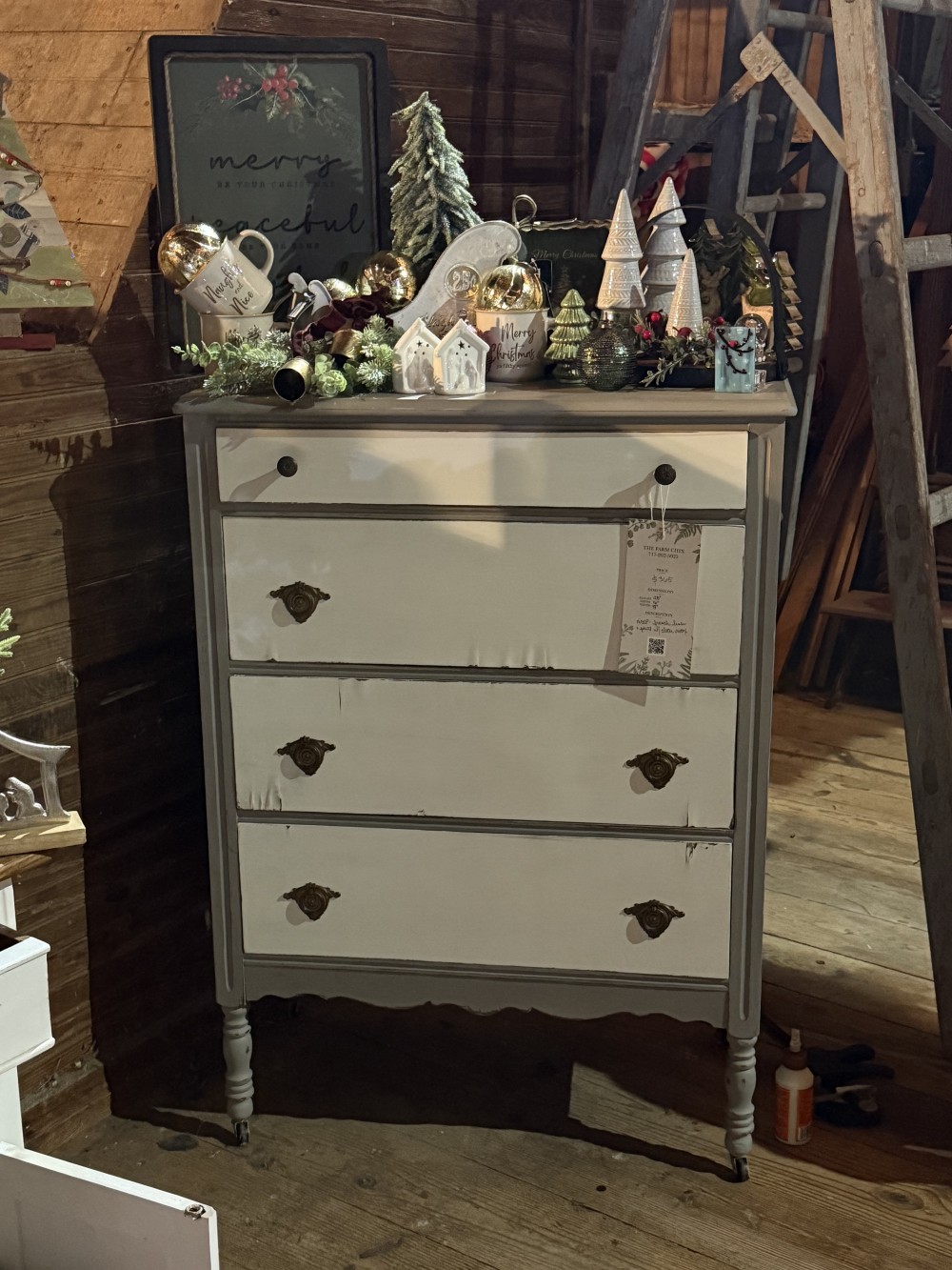 Chest of Drawers / Tallboy French linen