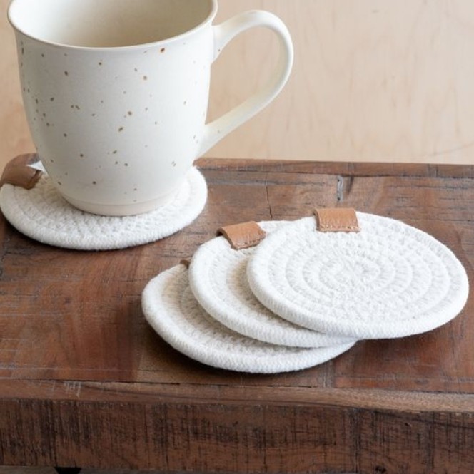 S/4 ROUND WHITE COASTERS