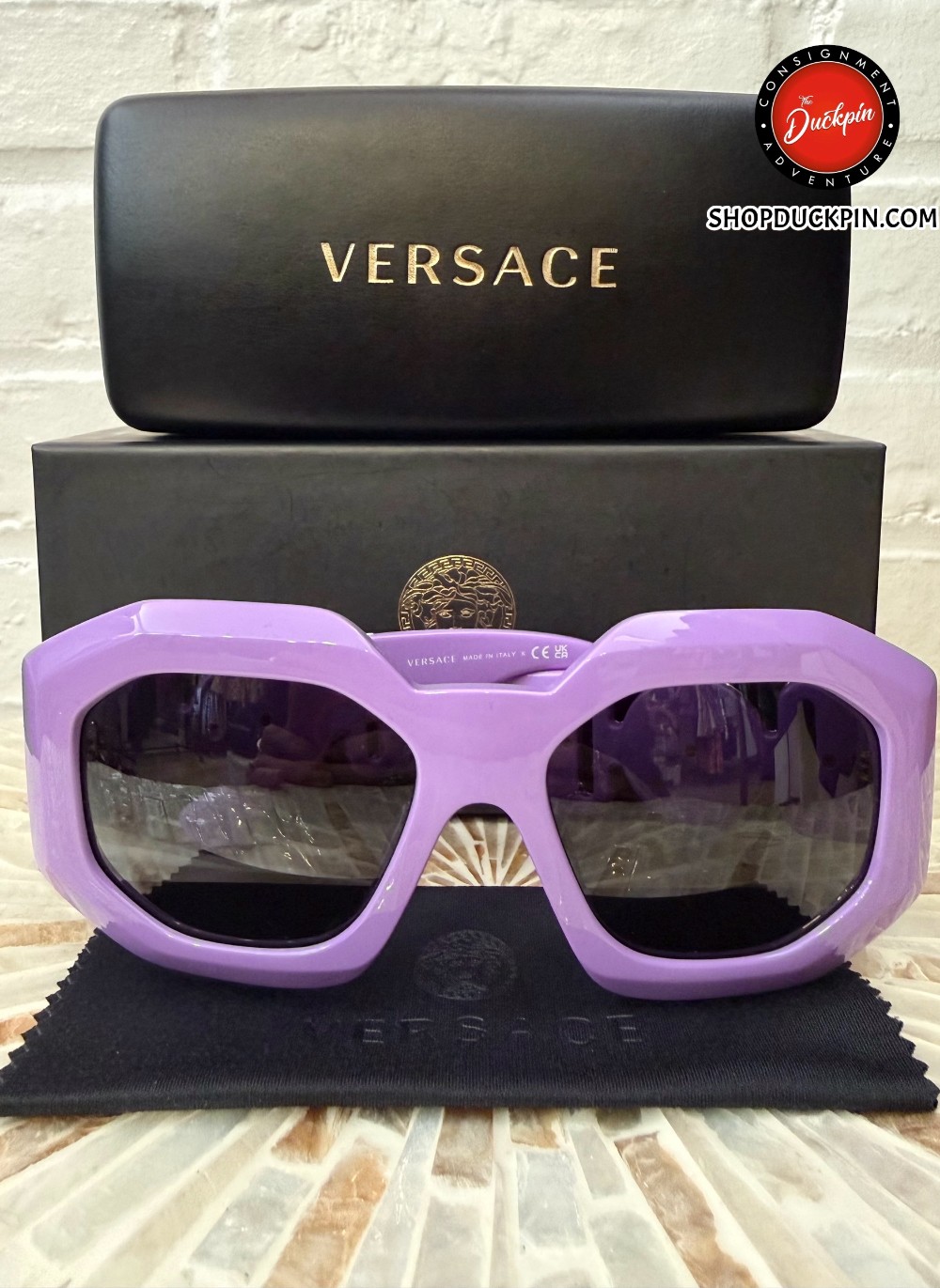 VERSACE