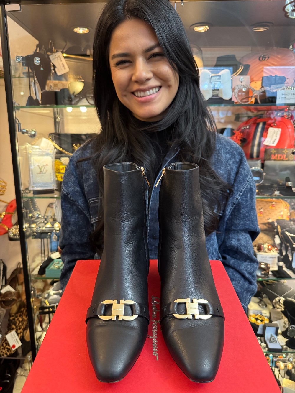 SALVATORE FERRAGAMO - Size 39