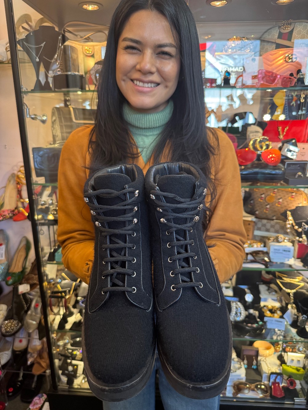 CHANEL - Size 38.5