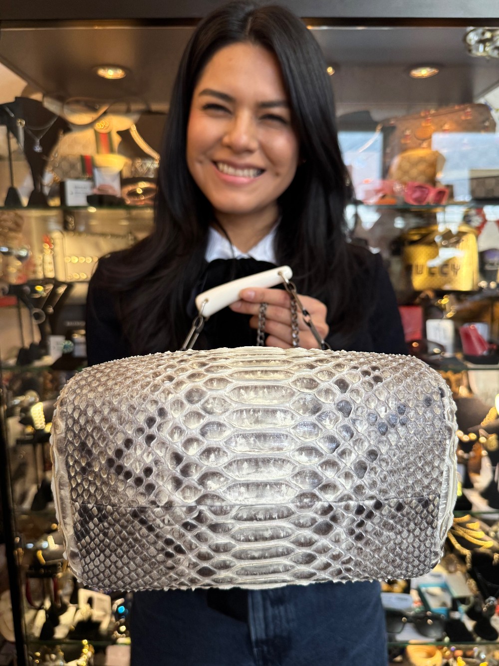 LAURA B. COLLECTION PARTICULIERE