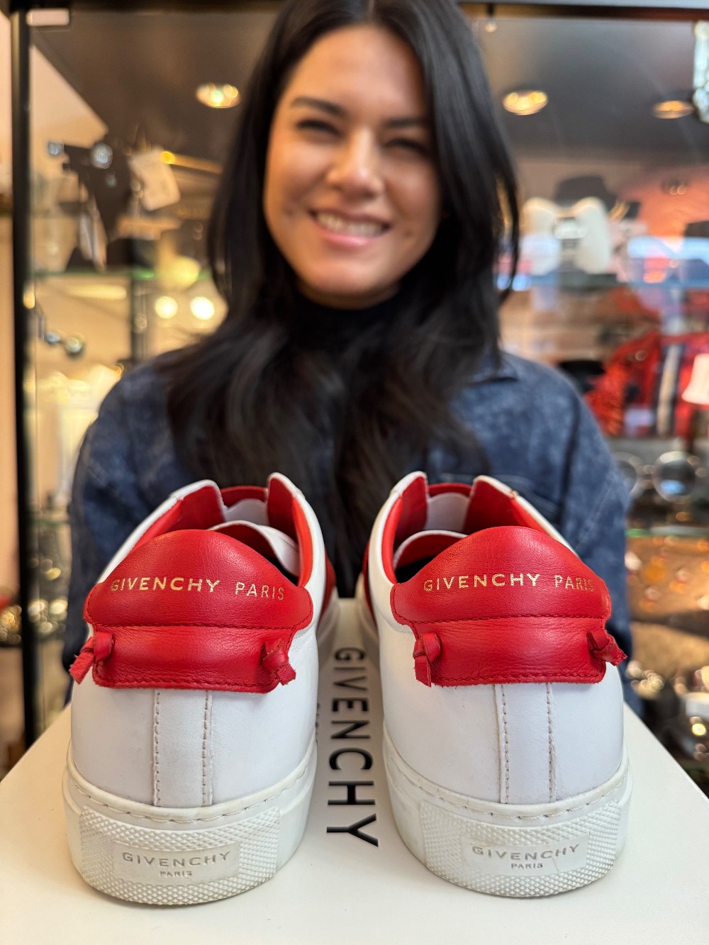 GIVENCHY - Size 40