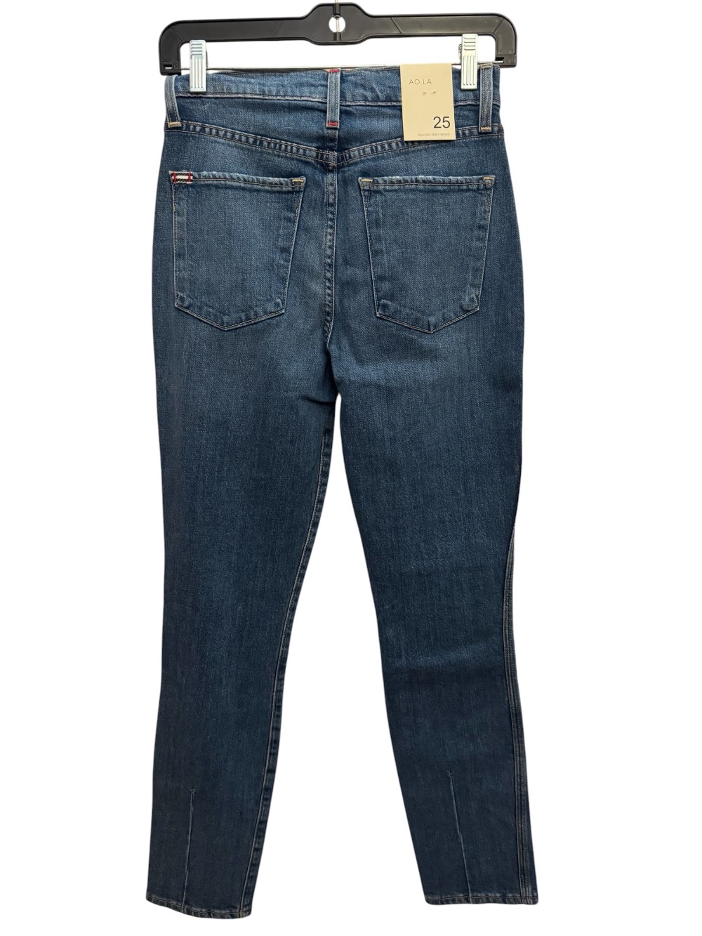 AO. LA - Size 25