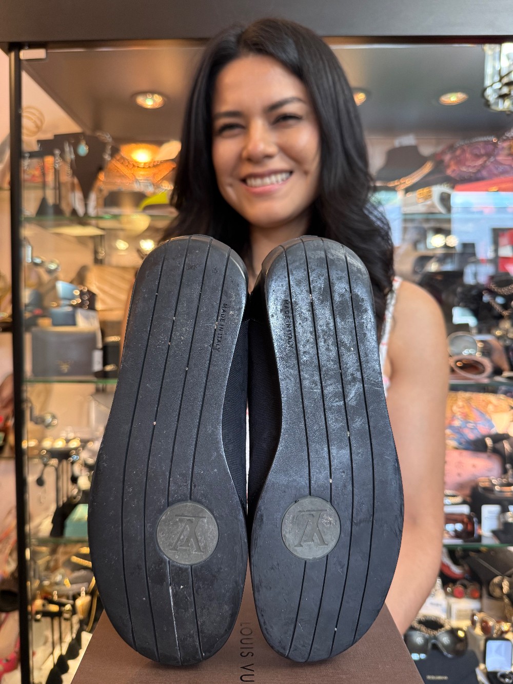 LOUIS VUITTON - Size 37.5