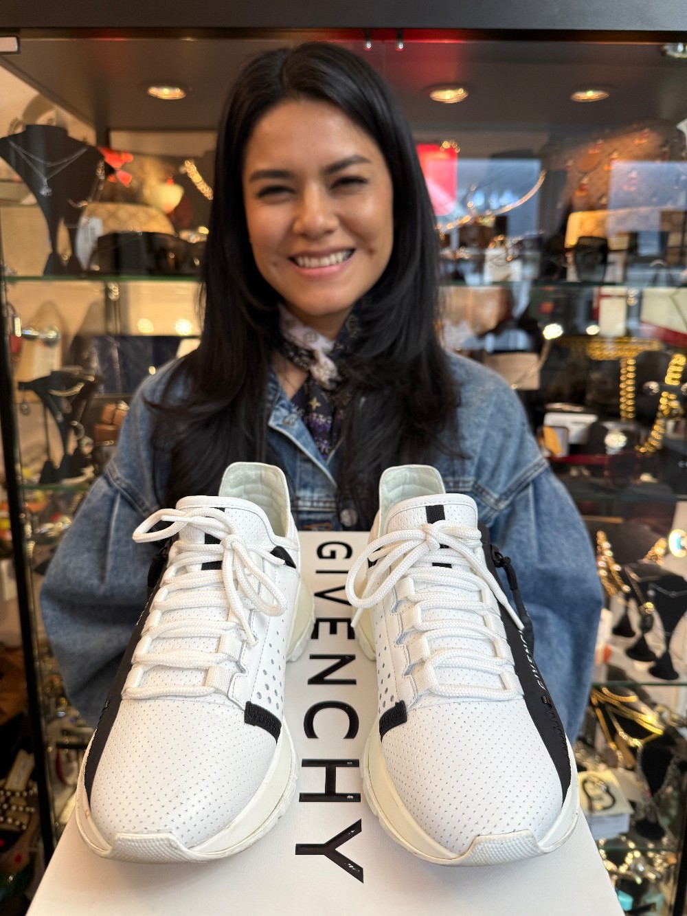 GIVENCHY - Size 36.5