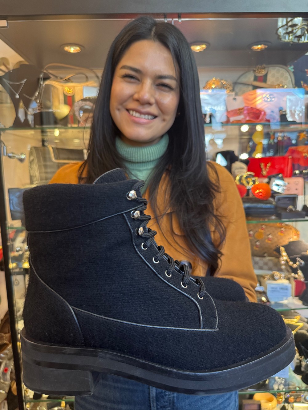 CHANEL - Size 38.5