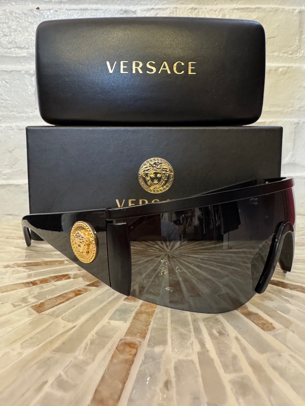VERSACE