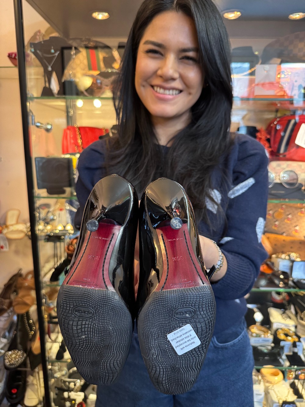LOUIS VUITTON - Size 35.5
