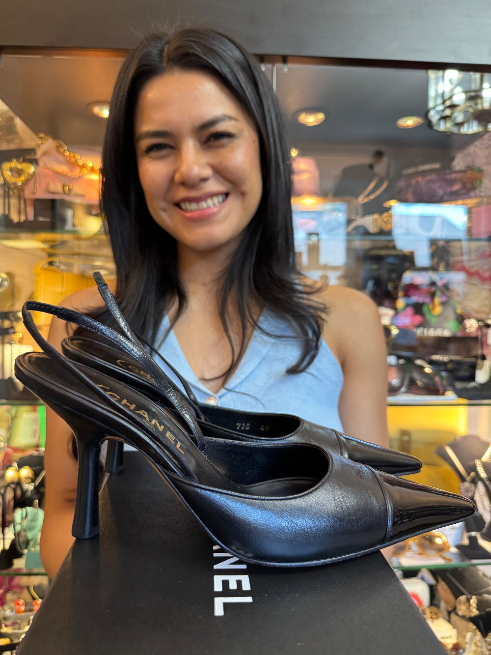 CHANEL - Size 40