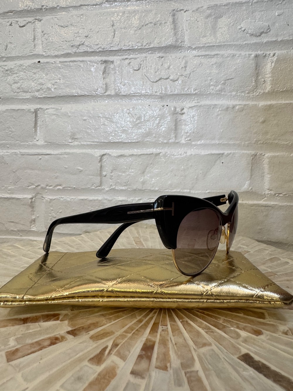 TOM FORD