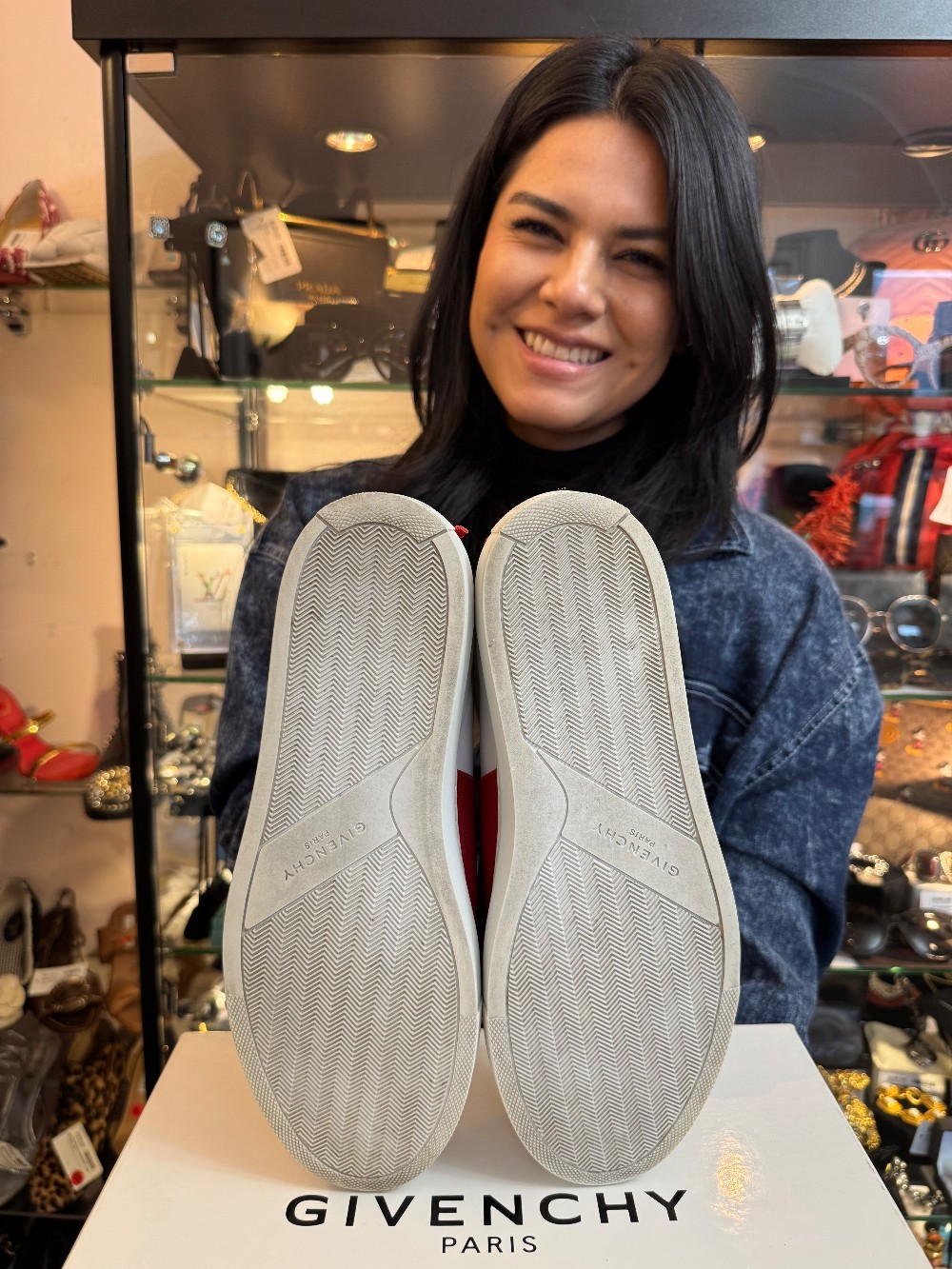 GIVENCHY - Size 40