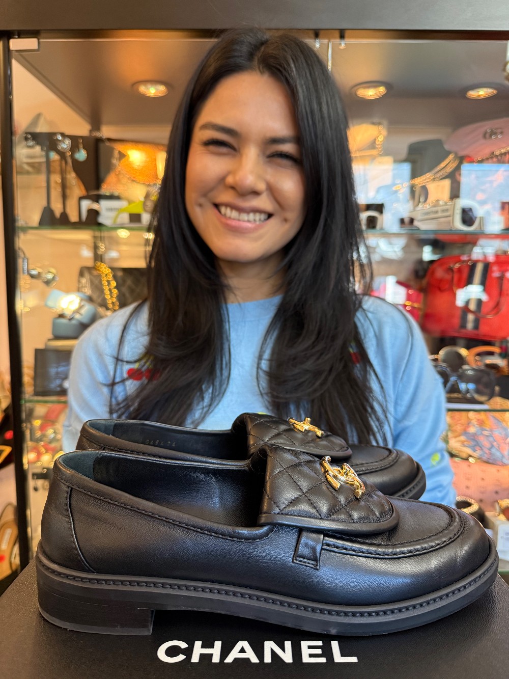 CHANEL - Size 40.5