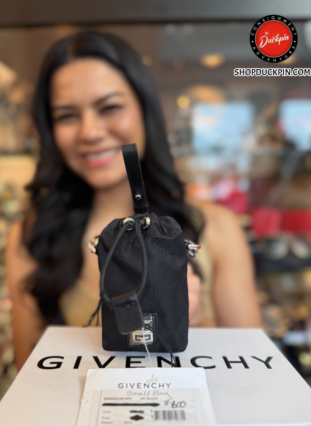GIVENCHY