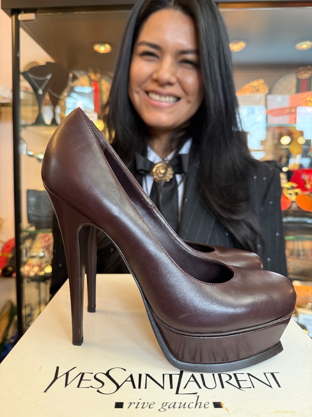 YVES SAINT LAURENT - Size 38