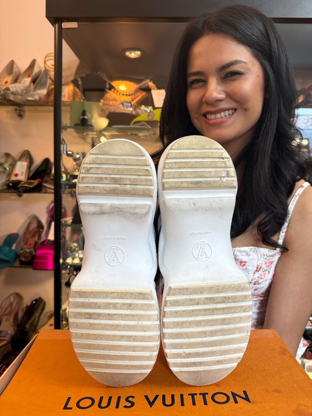 LOUIS VUITTON - Size 39