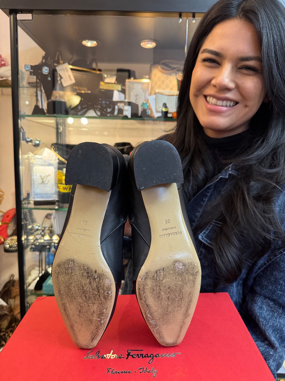 SALVATORE FERRAGAMO - Size 39