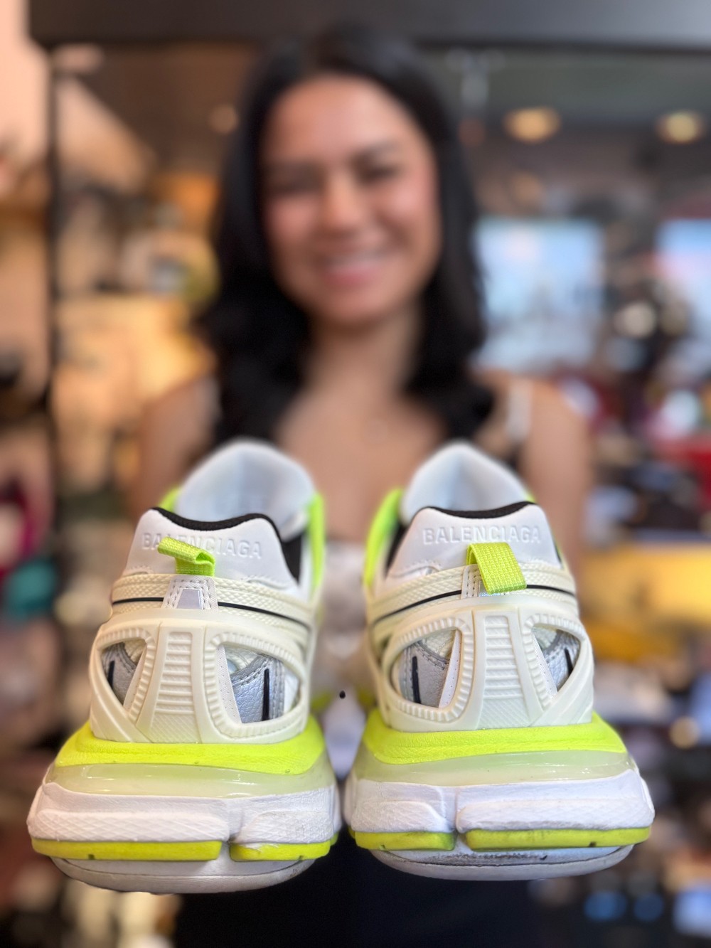 BALENCIAGA - Size 7