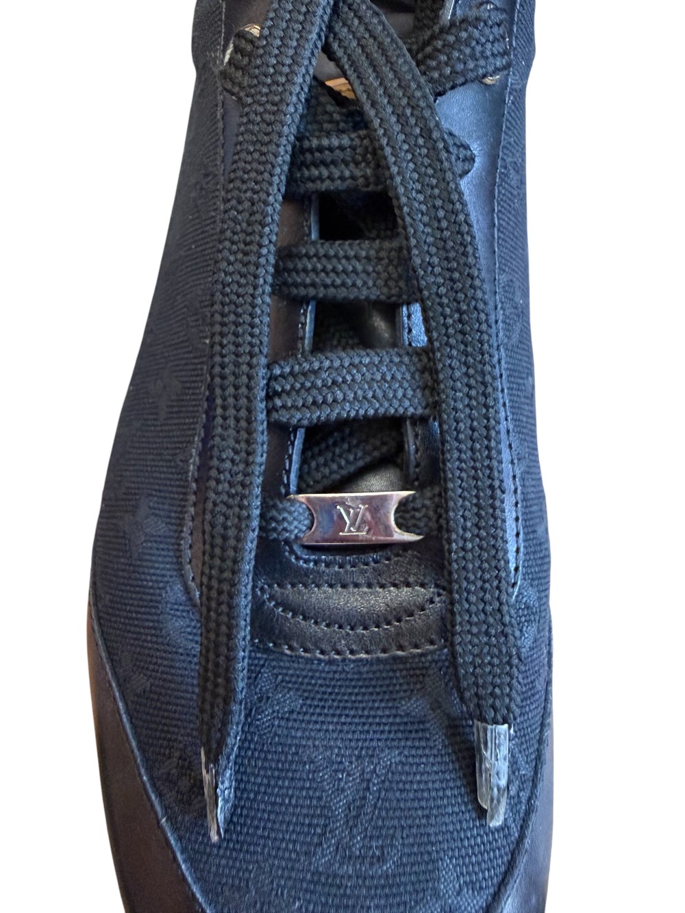 LOUIS VUITTON - Size 37.5