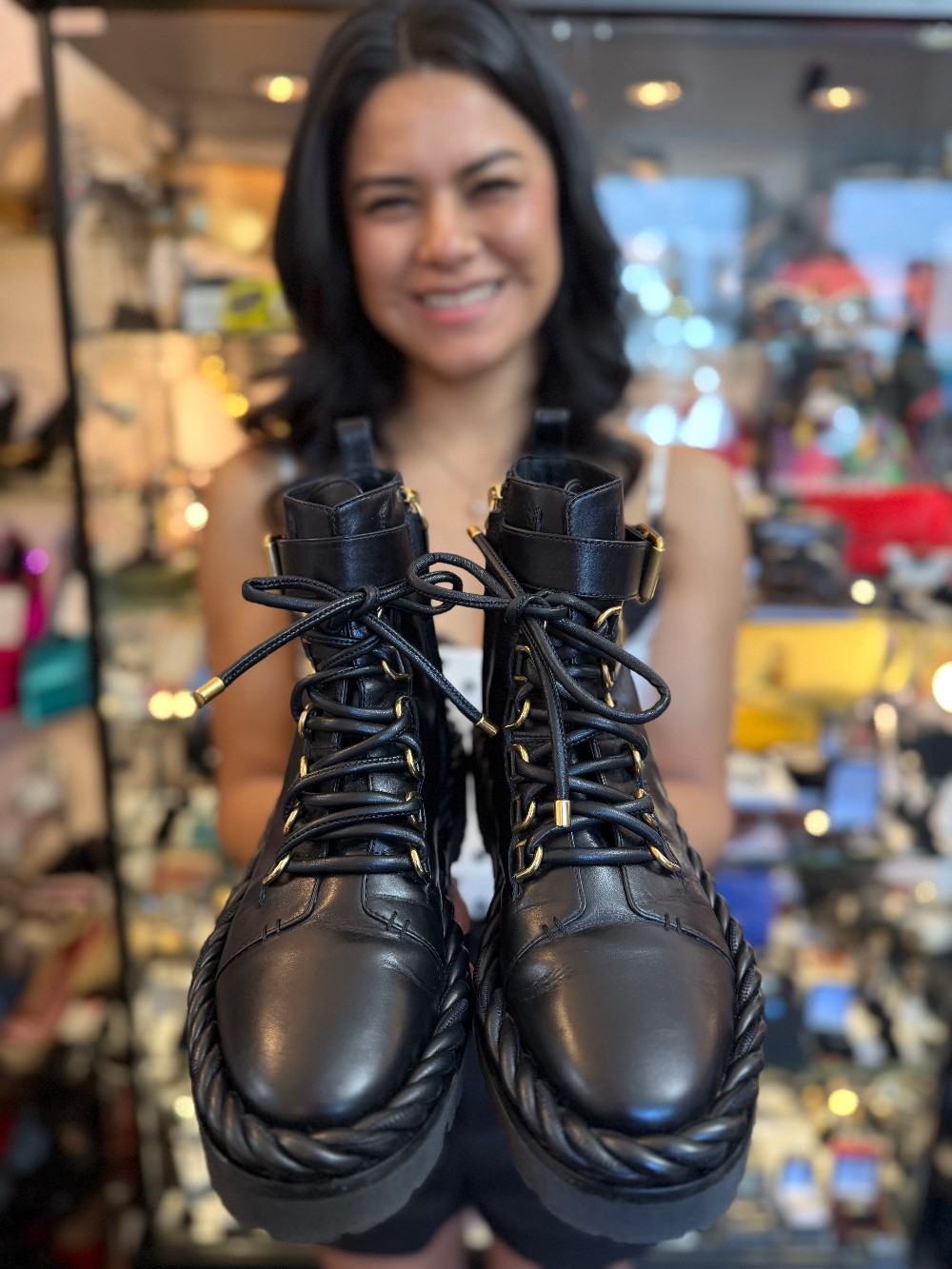VALENTINO - Size 38