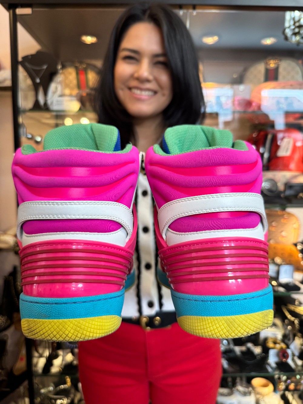 GUCCI - MENS SIZE 11 (WOMENS SIZE 12.5)