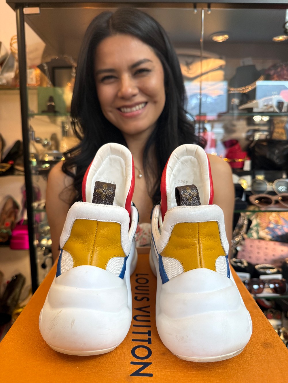 LOUIS VUITTON - Size 39