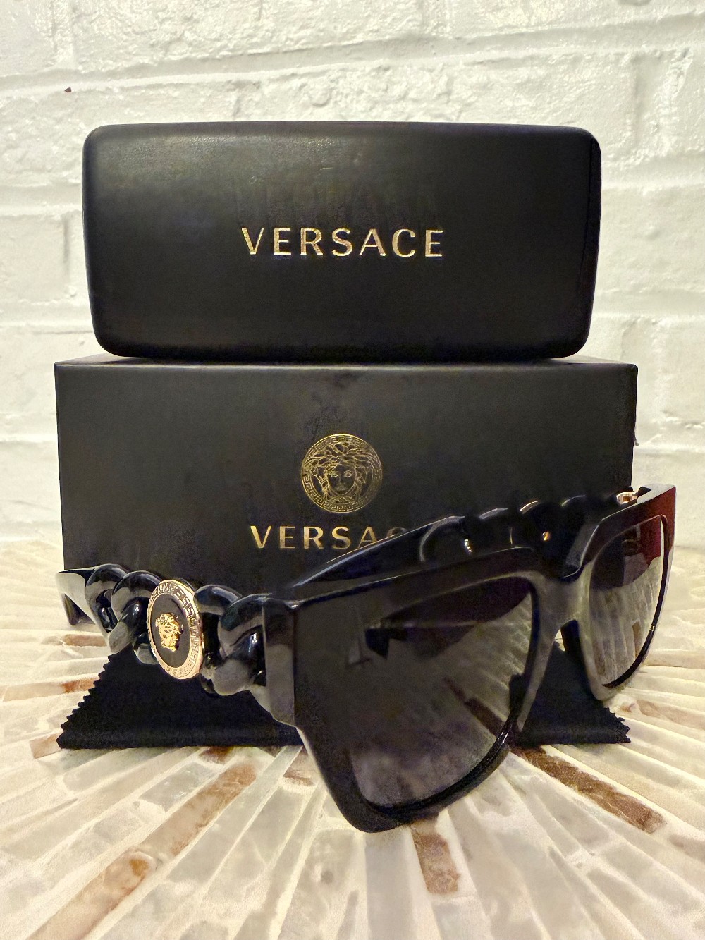 VERSACE