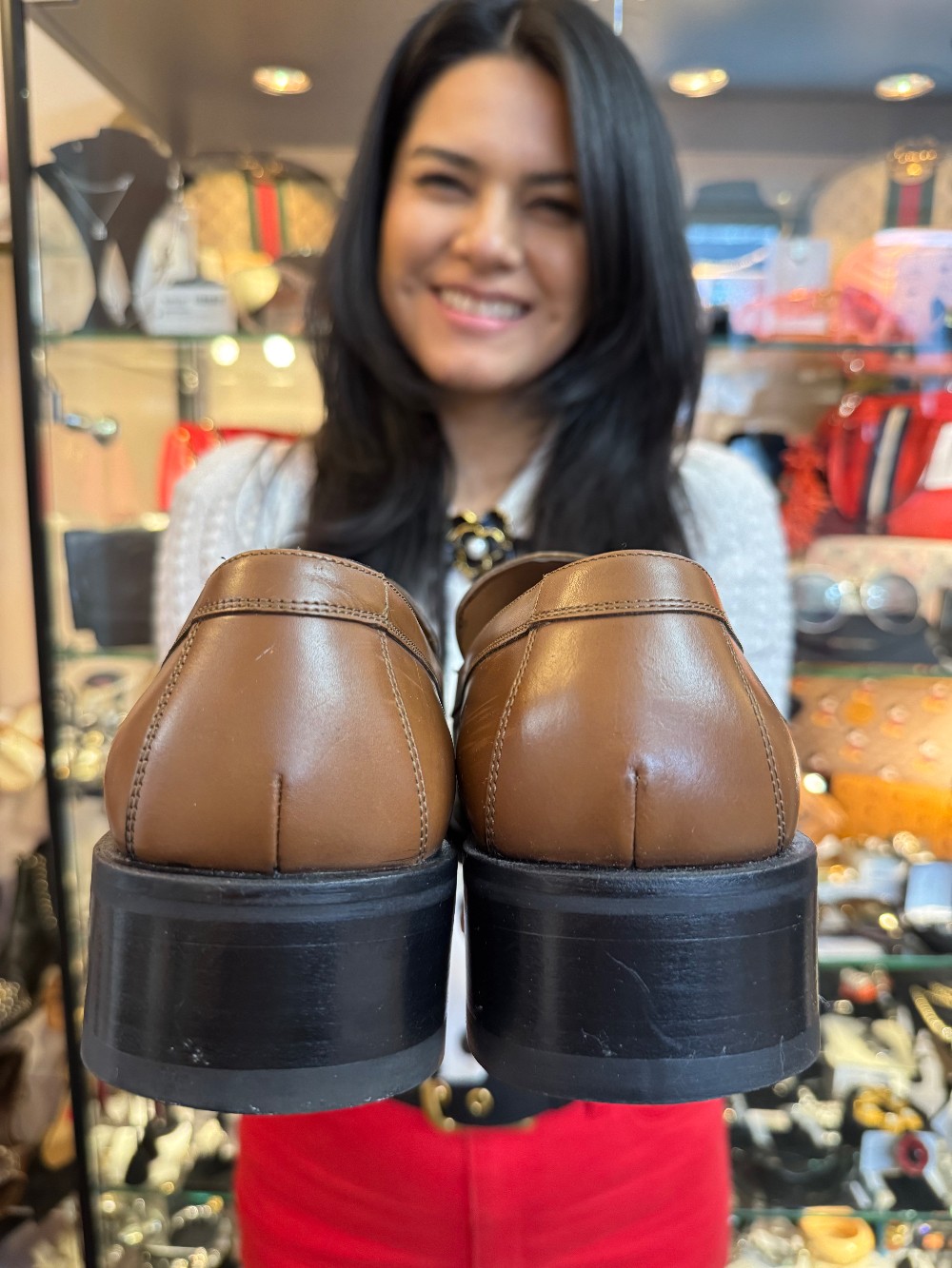 GUCCI - Size 9E - (MENS' 10 / FITS LADIES @ 11.5)