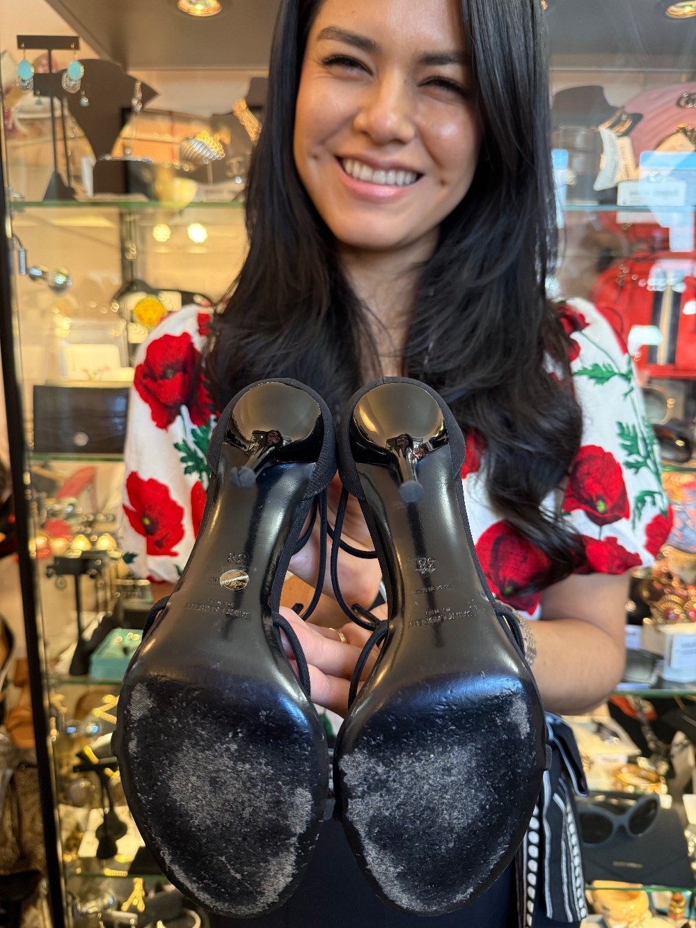 YVES SAINT LAURENT - Size 38