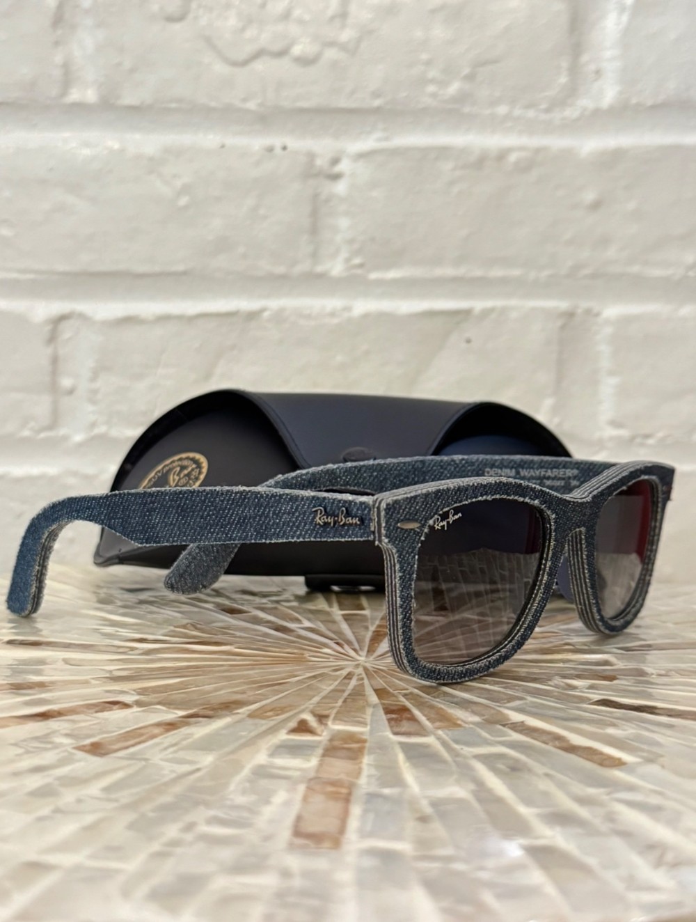 RAY-BAN