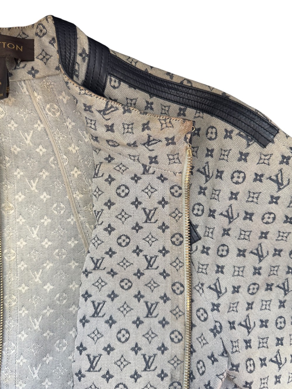 LOUIS VUITTON - Size 40