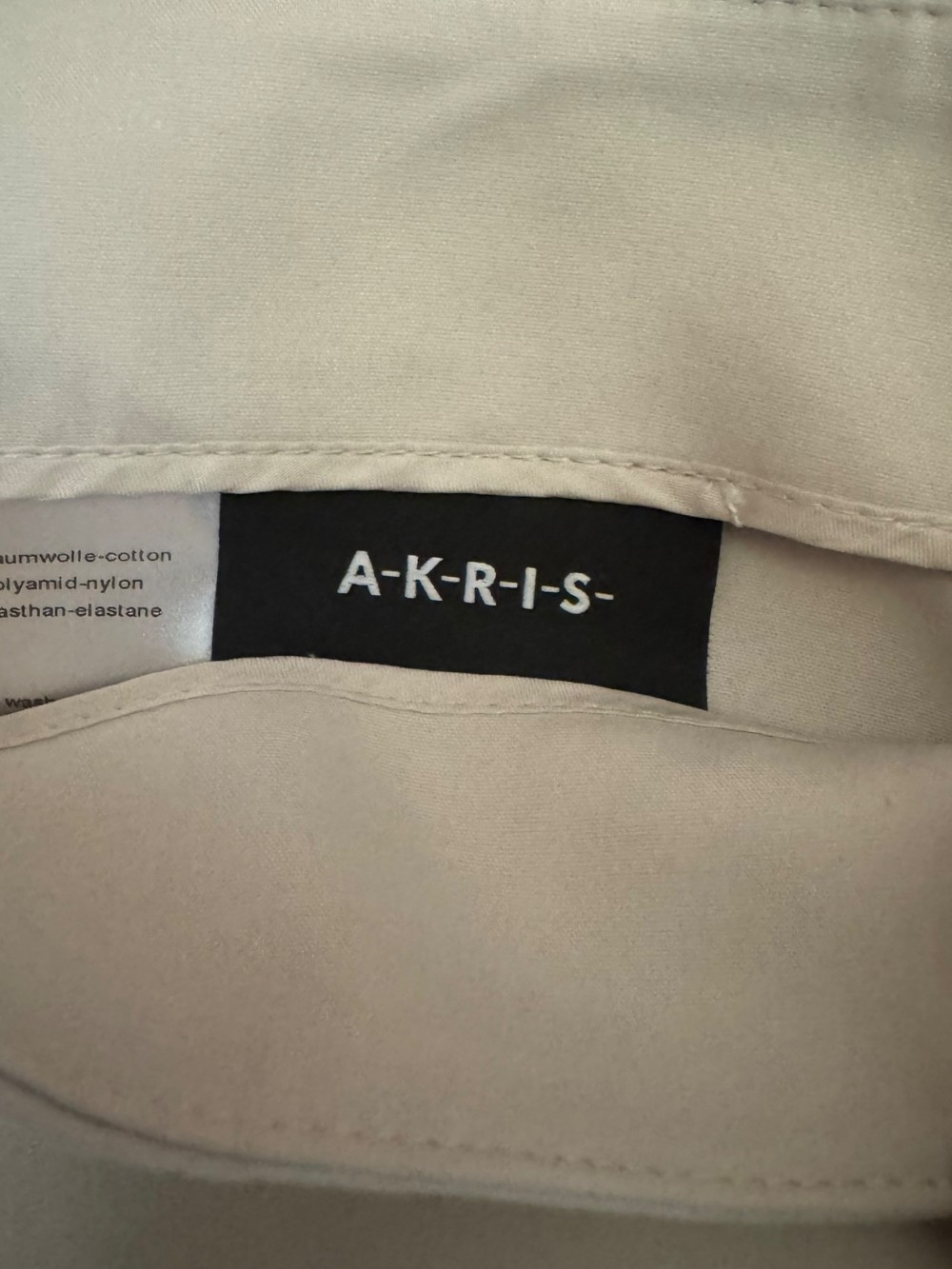 AKRIS PUNTO - Size 10