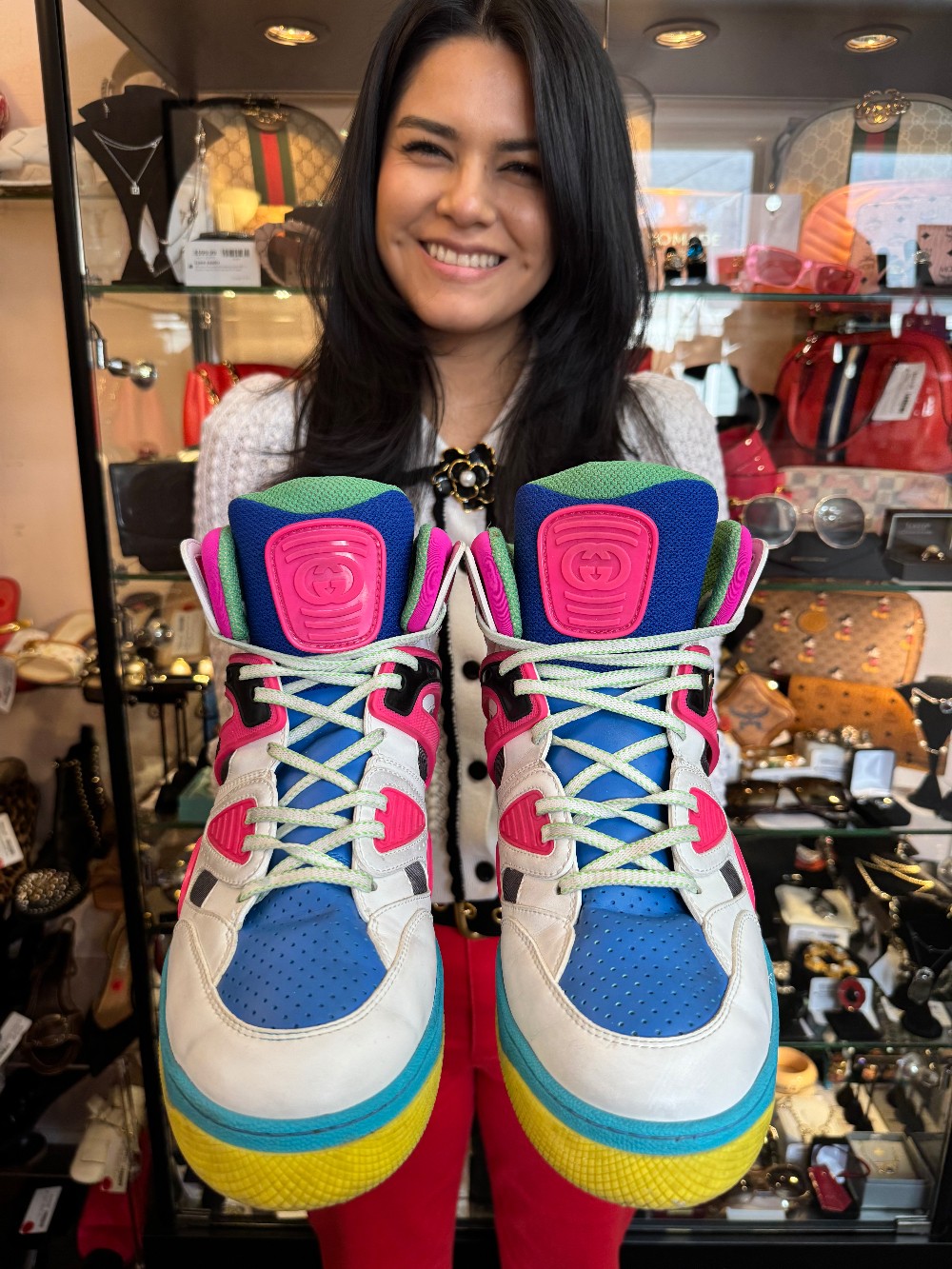 GUCCI - MENS SIZE 11 (WOMENS SIZE 12.5)