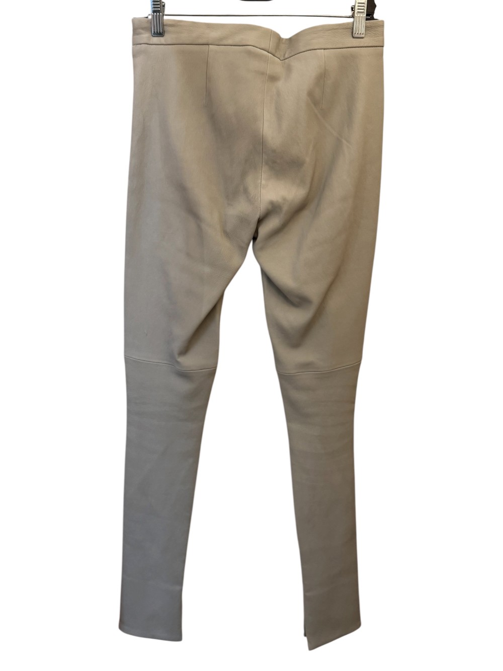 AKRIS - Size 6
