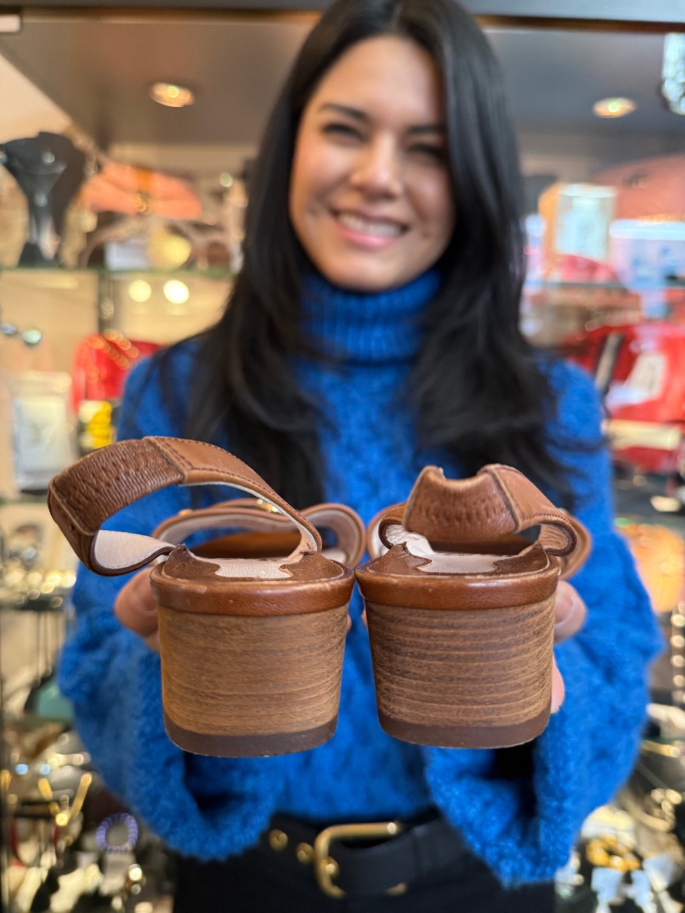 SALVATORE FERRAGAMO - Size 5.5