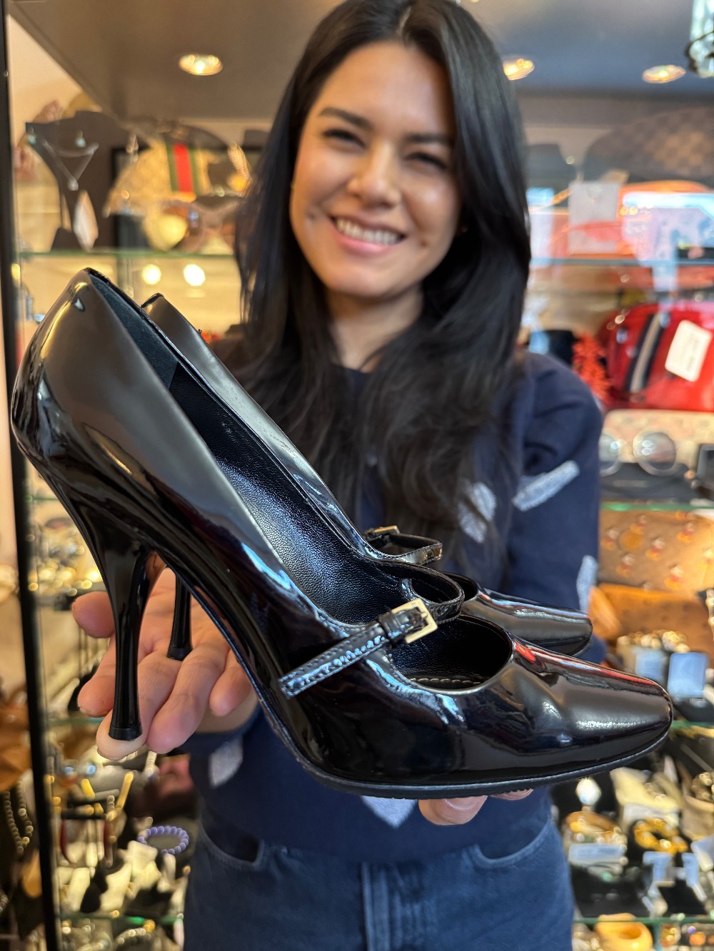 LOUIS VUITTON - Size 35.5