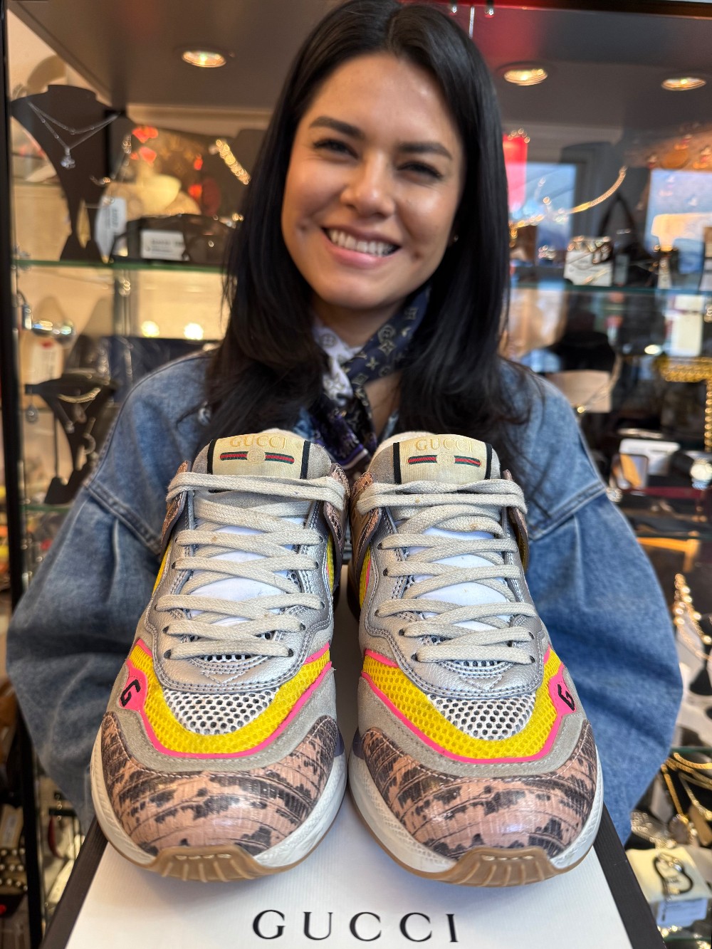 GUCCI - Size 38