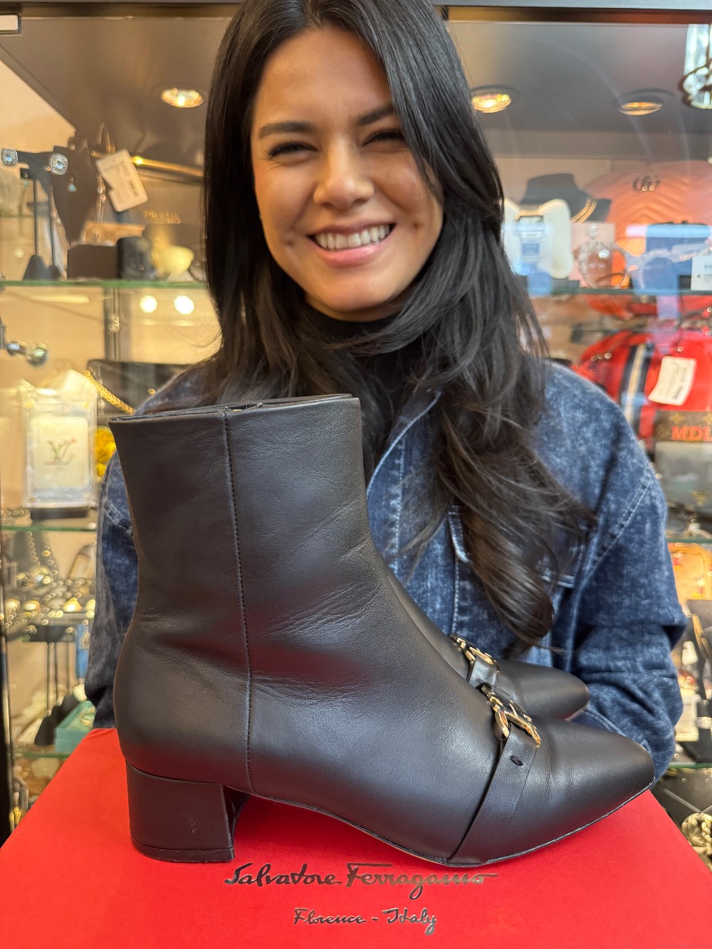 SALVATORE FERRAGAMO - Size 39