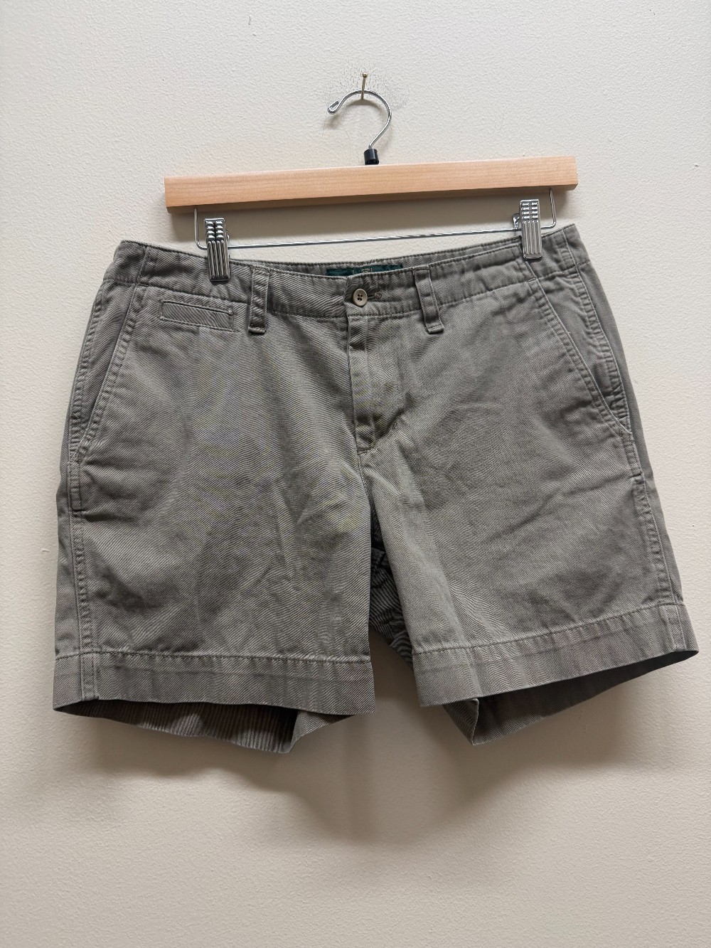 Banana Republic chino short