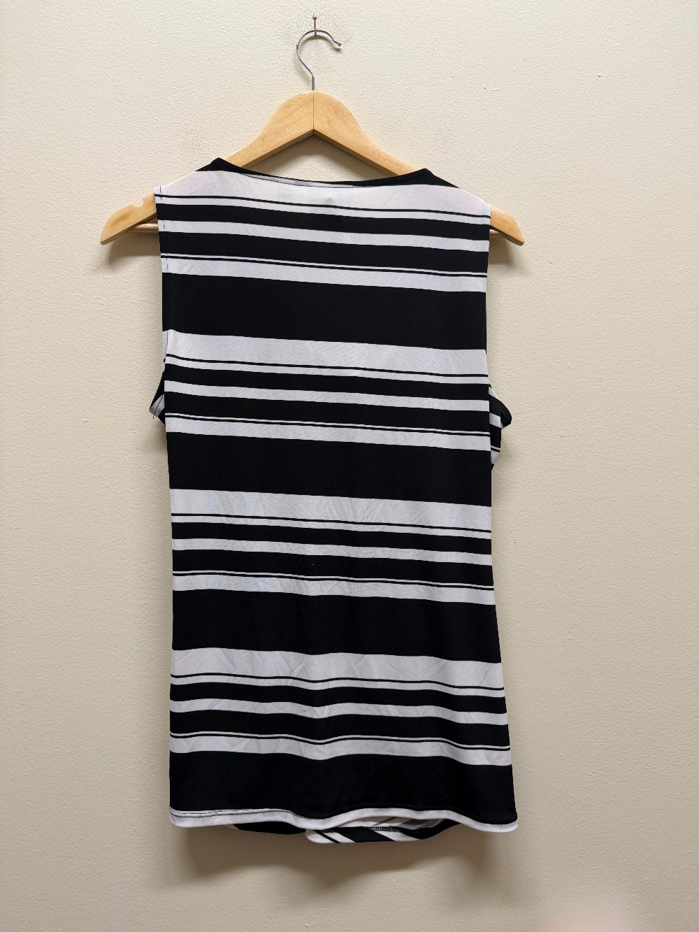 New York Company sleeveless top