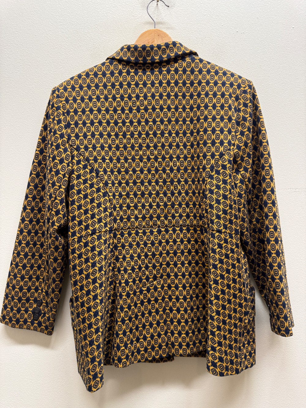 CAbi button blazer