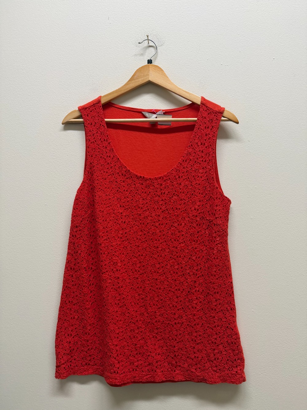 Banana Republic tank eyelit top