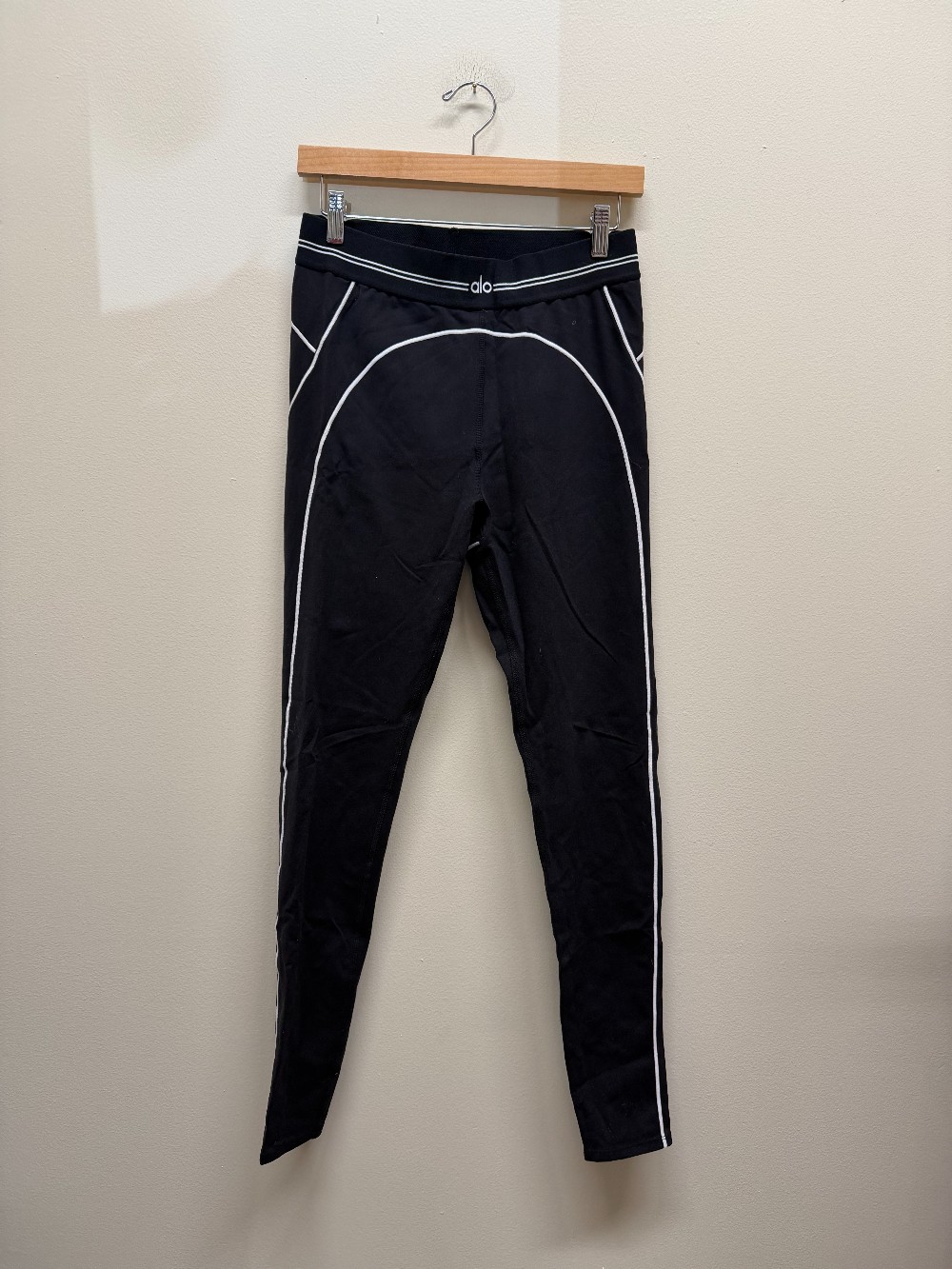 ALO yoga pants