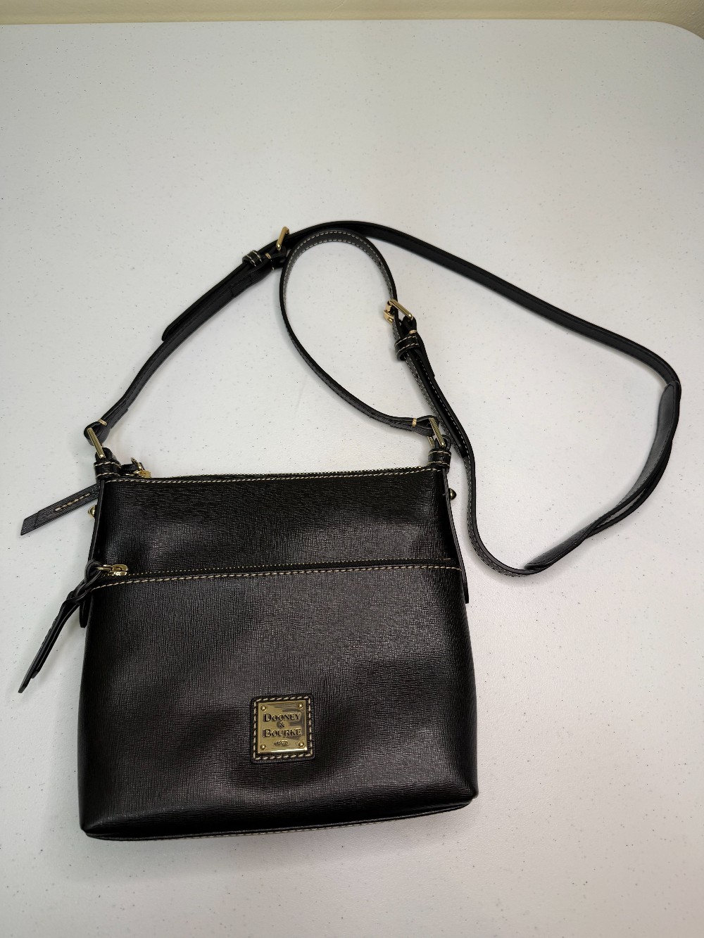 Dooney & Burke pebbled leather crossbody bag