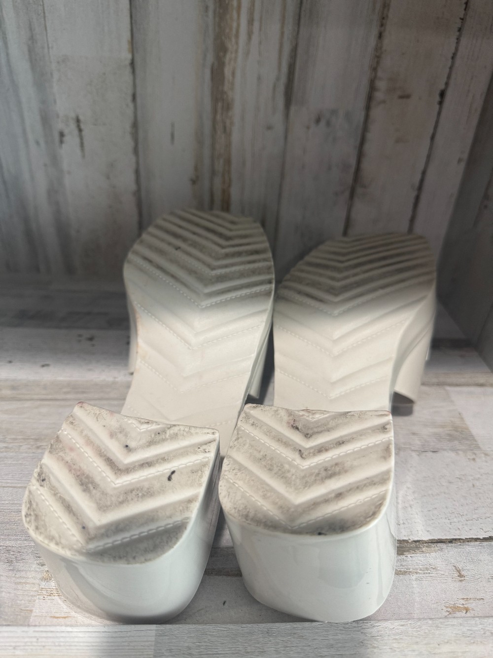 Gucci classic logo rubber wedge slides