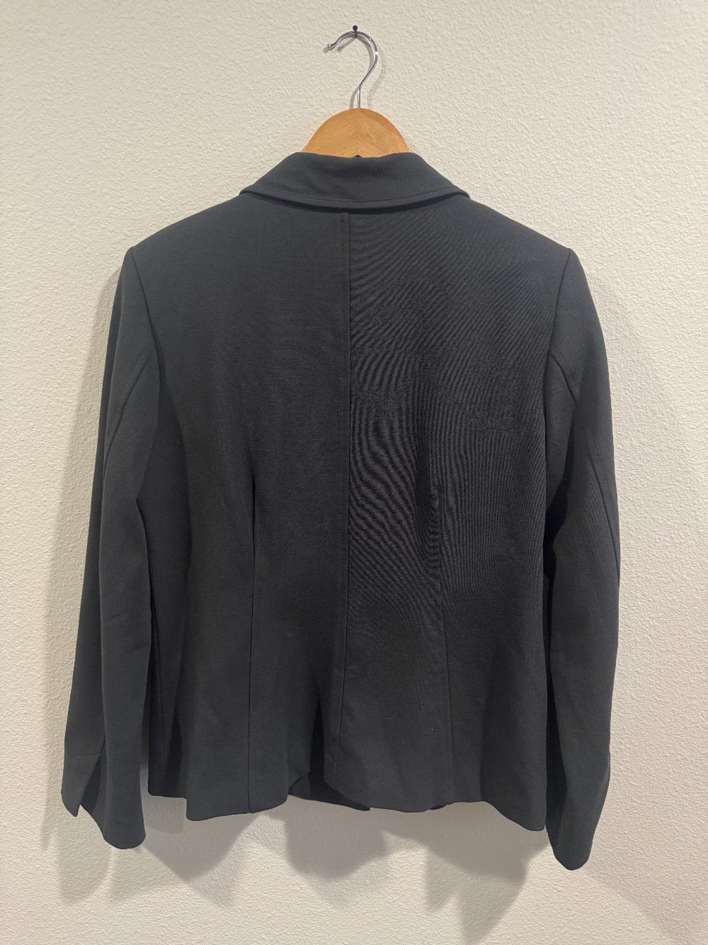 Eileen Fisher blazer with front pockets